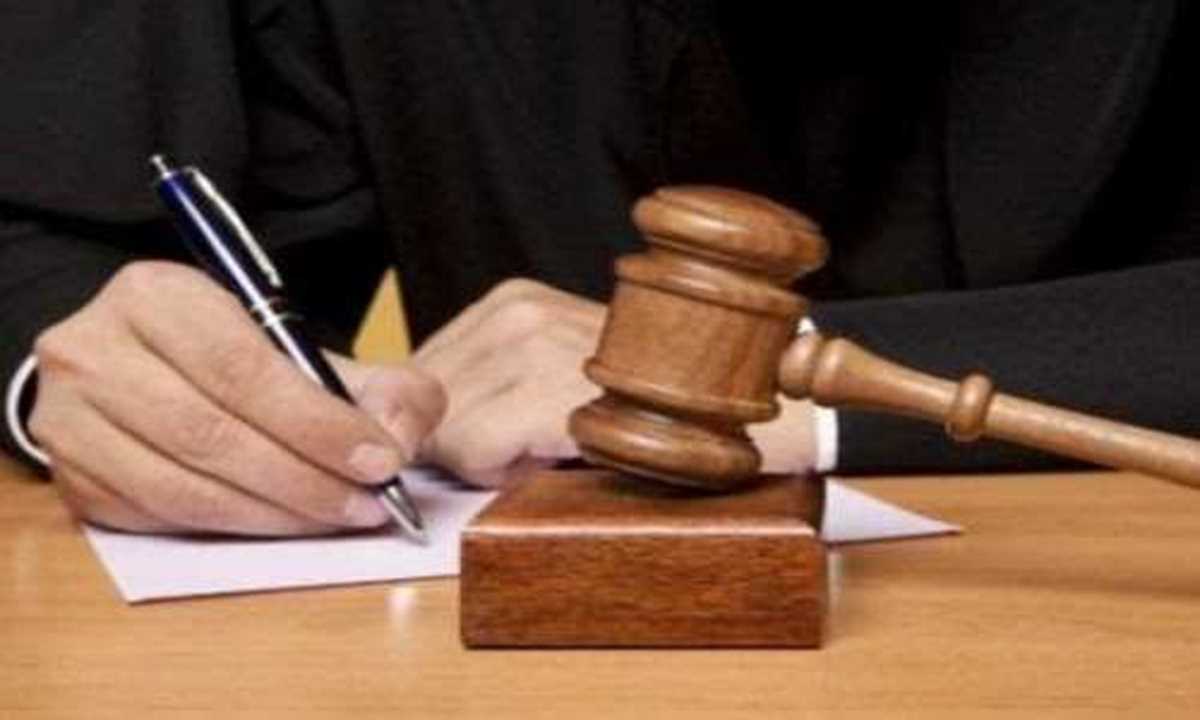 विशेष लोक अदालत में चालिस वादों का किया गया निस्तारण